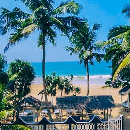 Jasmine Garden Beach Guest House Hikkaduwa Buitenkant foto