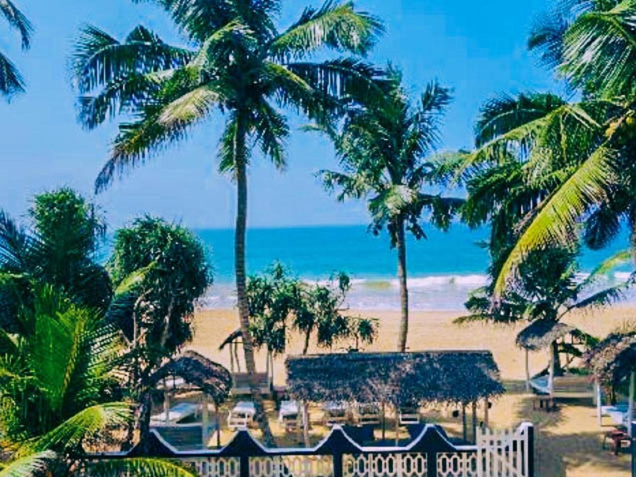 Jasmine Garden Beach Guest House Hikkaduwa Buitenkant foto