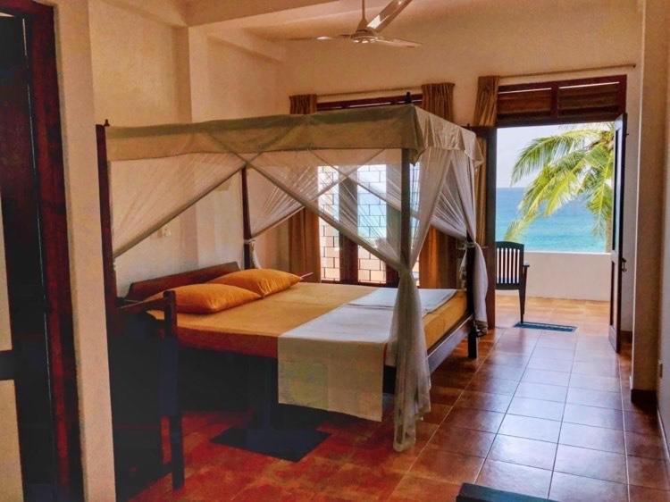 Jasmine Garden Beach Guest House Hikkaduwa Buitenkant foto